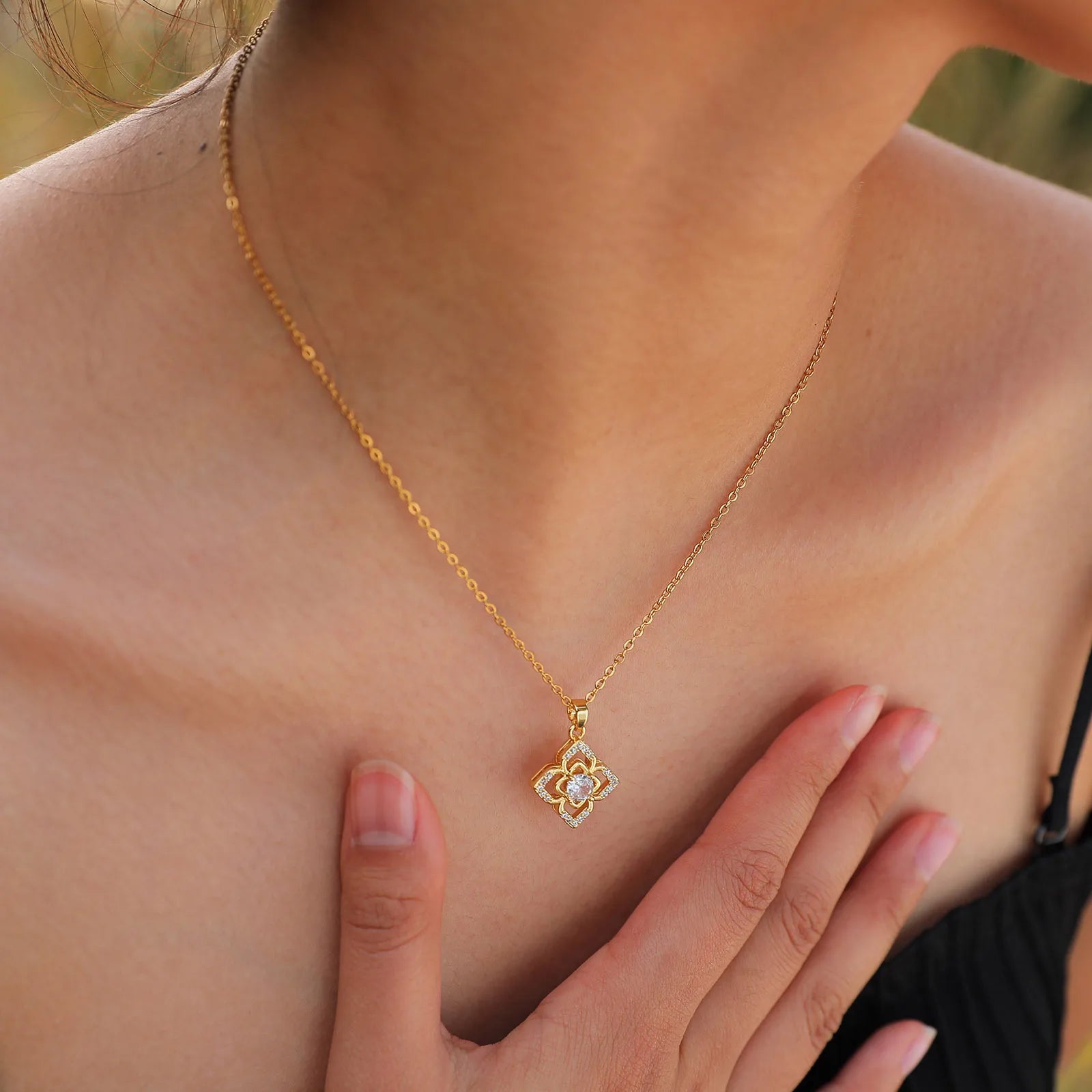 Classic Shiny Hollow Zircon Flower Pendant Necklace, Brass Gold Plated Fashion Jewelry