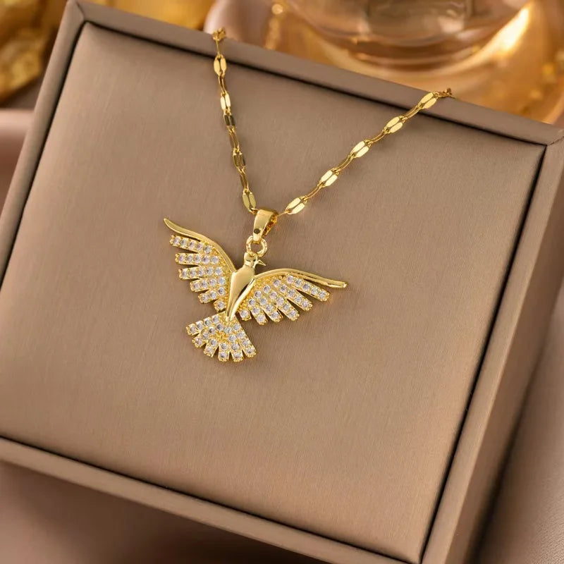 Hypoallergenic Stainless Steel 18k Gold Plated Zircon Heart Pearl Pendant Necklace for Women